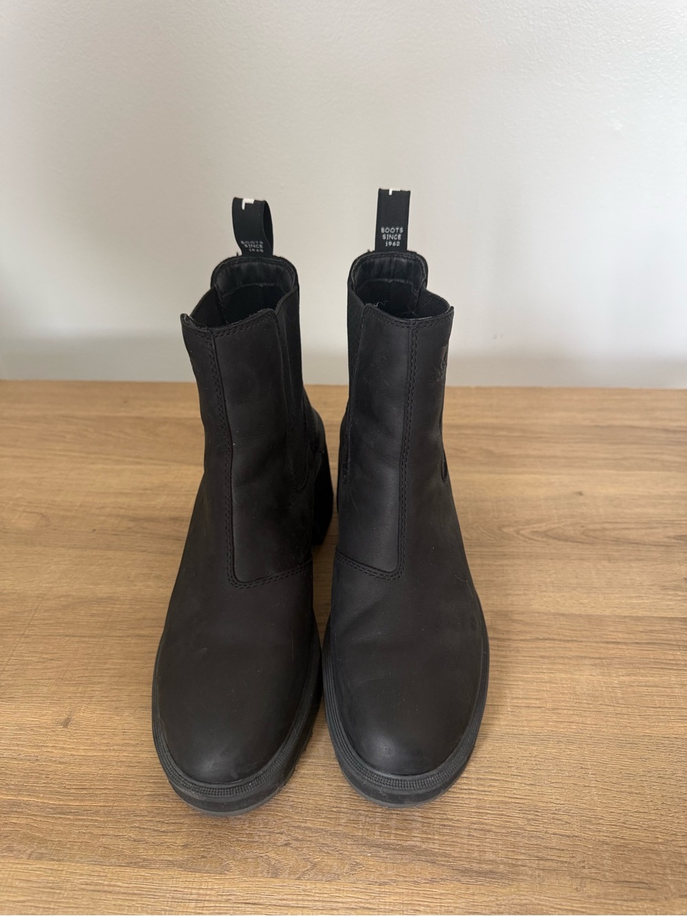 Sorel Women's Hi Line Chelsea Boot in Black - Picture 2 of 11